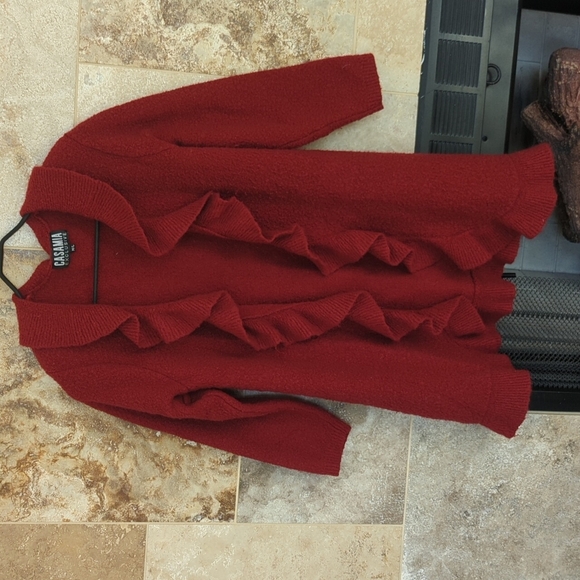 M/L Red Ruffle Casamia Exclusive Open Front Sweater Christmas - Picture 1 of 9